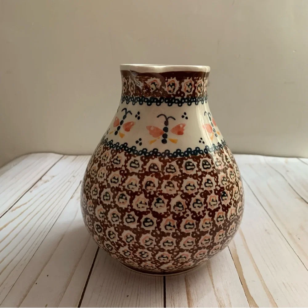 Pretty pitcher